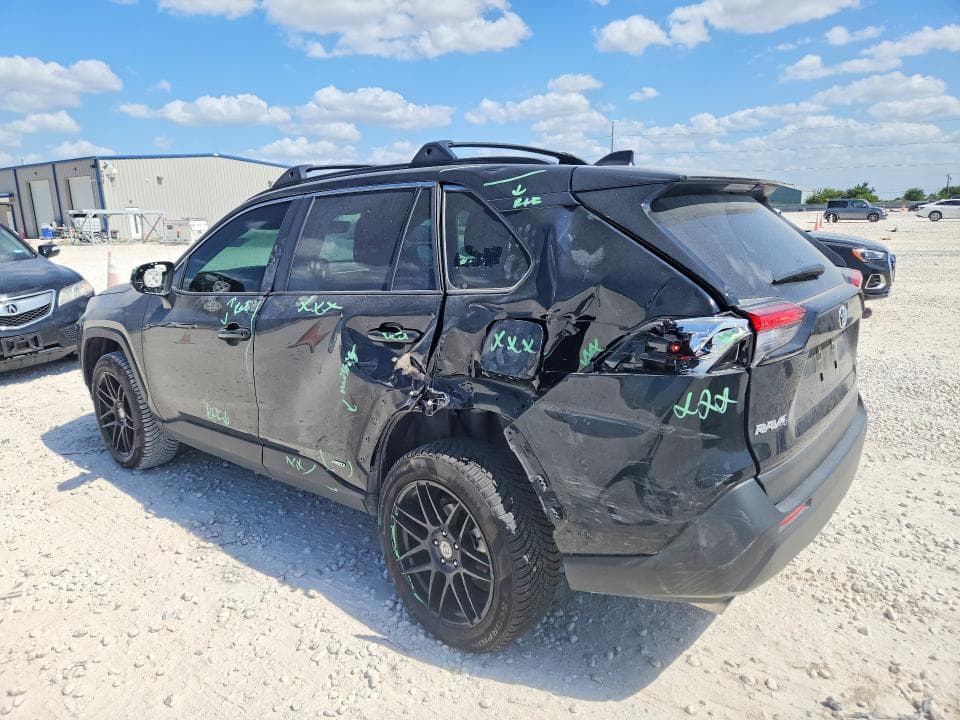 2025 TOYOTA RAV4 LE 2