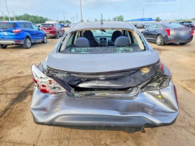 2019 NISSAN VERSA SV 6