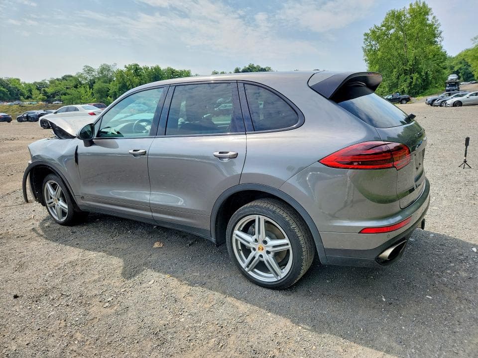 2017 PORSCHE CAYENNE 2