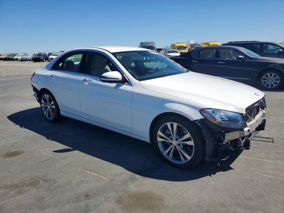 2017 MERCEDES-BENZ C 300 4