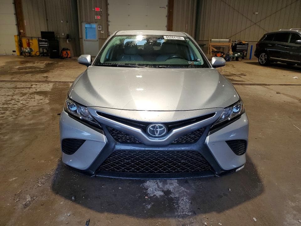 2019 TOYOTA CAMRY SE 5