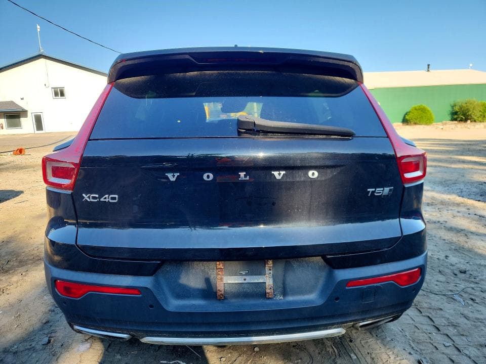 2019 VOLVO XC40 T5 INSCRIPTION 6