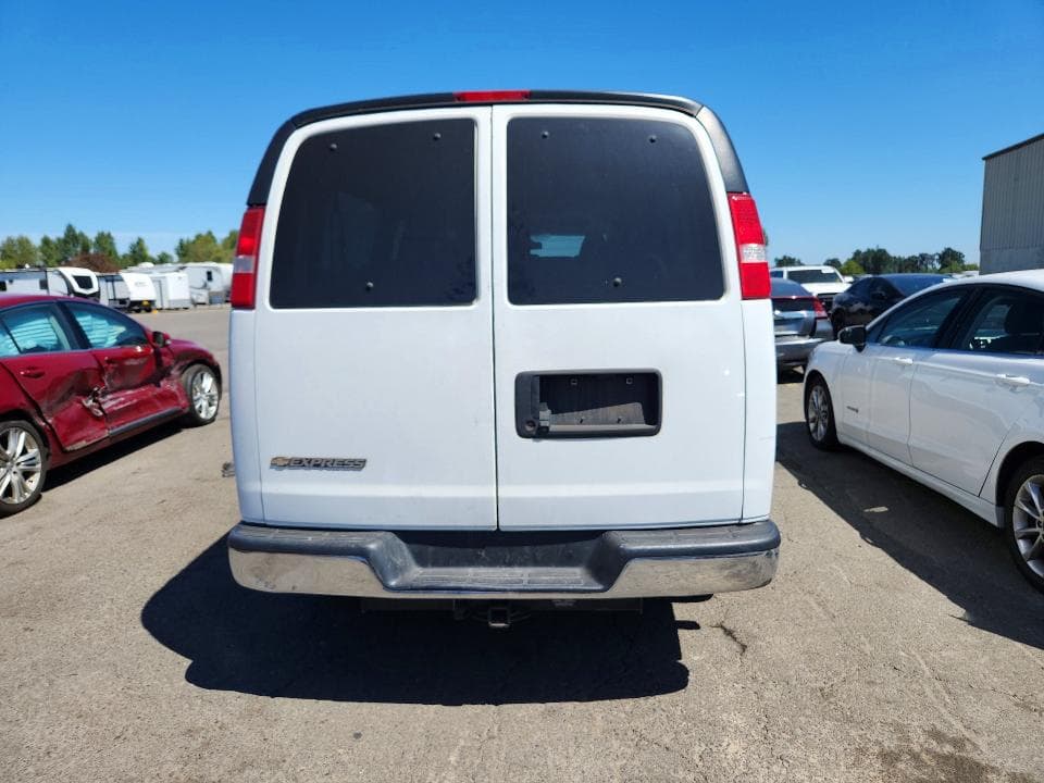 2018 CHEVROLET EXPRESS G3500 LT 6