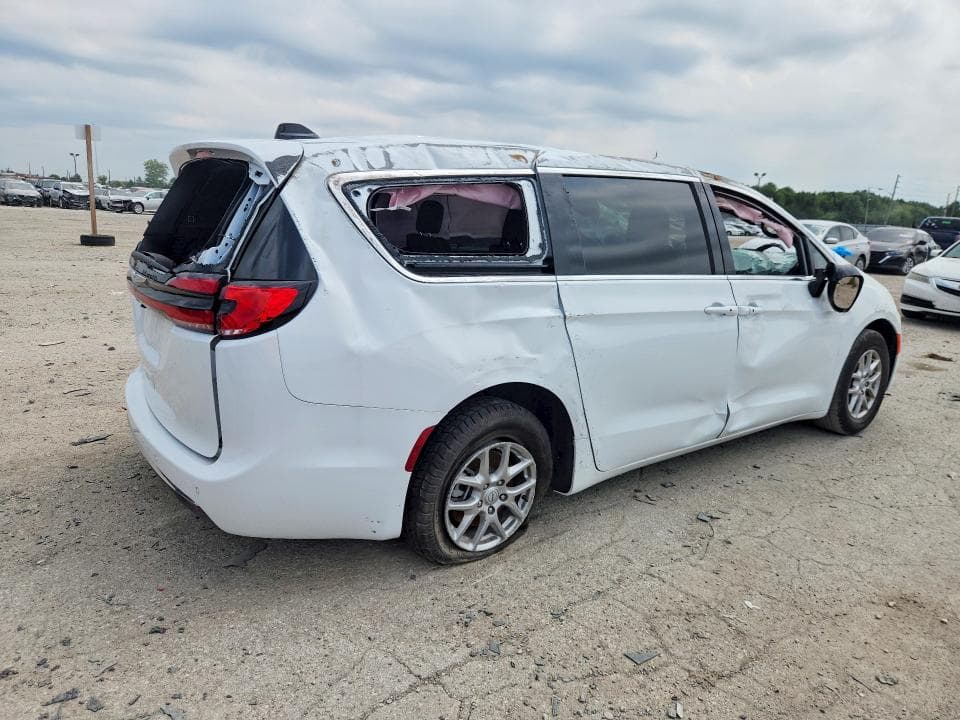 2026 CHRYSLER PACIFICA SELECT 3