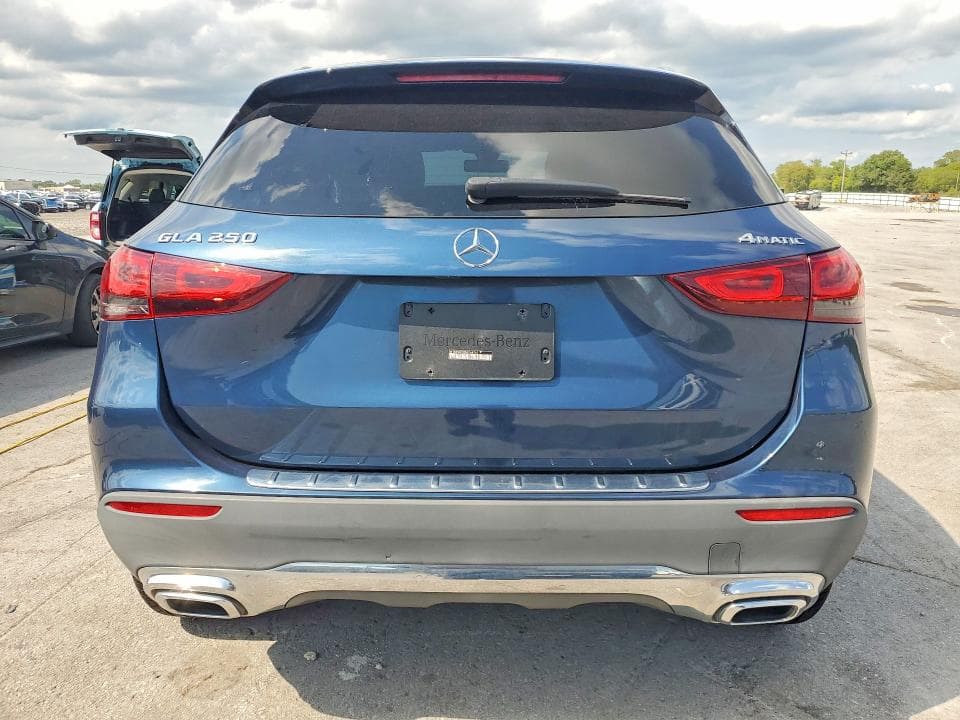 2021 MERCEDES-BENZ GLA 250 4MATIC 6