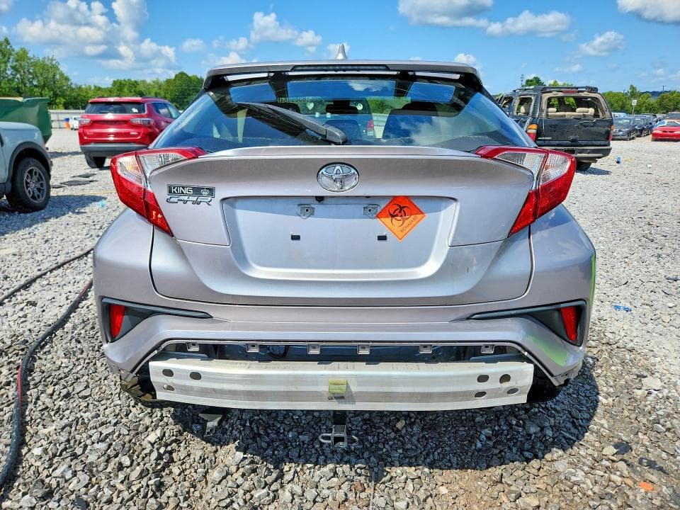 2019 TOYOTA C-HR XLE 6