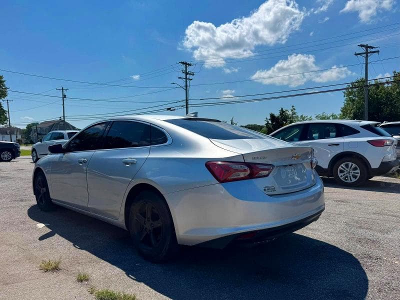 2022 CHEVROLET MALIBU LT 3