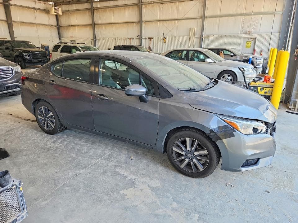 2021 NISSAN VERSA SV 4