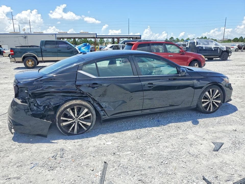 2021 NISSAN ALTIMA SR 3