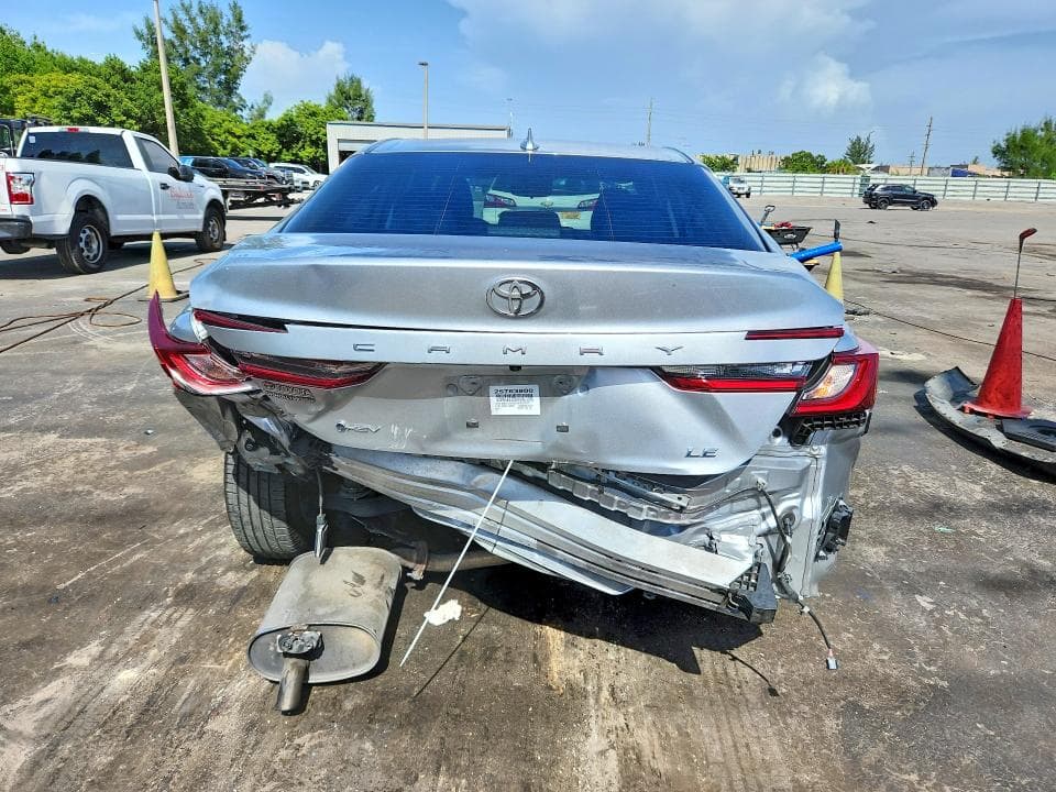 2025 TOYOTA CAMRY LE 6
