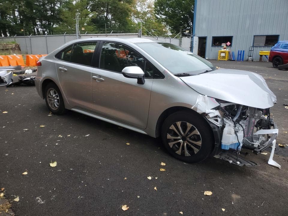 2022 TOYOTA COROLLA LE 4