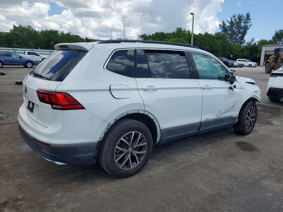 2020 VOLKSWAGEN TIGUAN SE 3