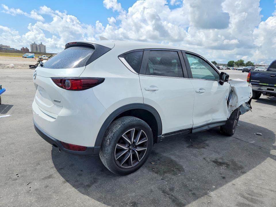 2018 MAZDA CX-5 TOURING 3