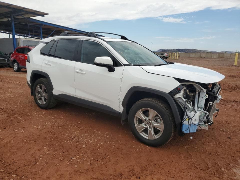 2025 TOYOTA RAV4 XLE 4
