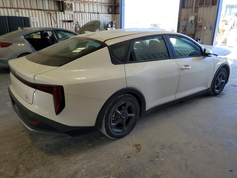 2025 KIA K4 LXS 3