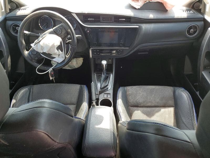 2019 TOYOTA COROLLA SE 8