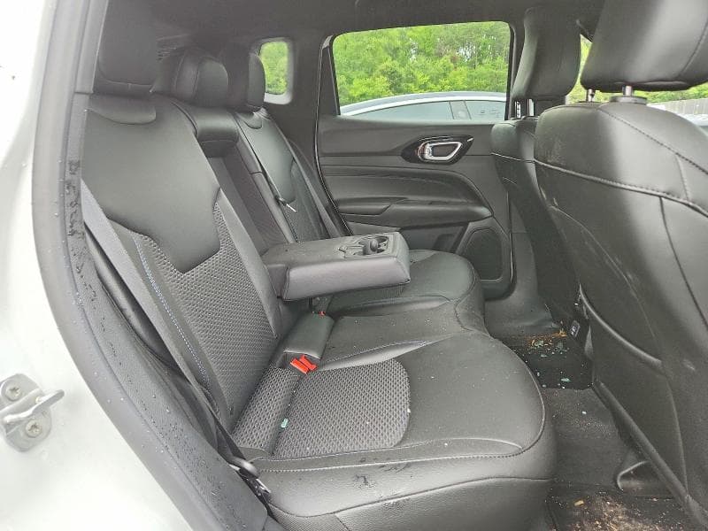 2025 JEEP COMPASS LATITUDE 11