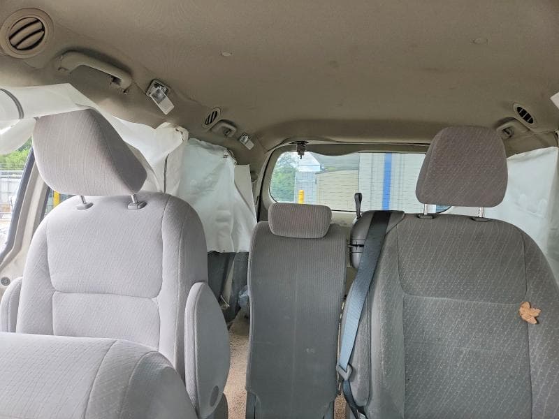 2017 TOYOTA SIENNA LE 10