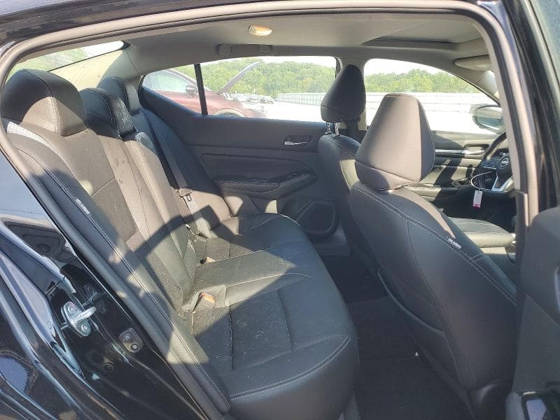 2024 NISSAN ALTIMA SL 10