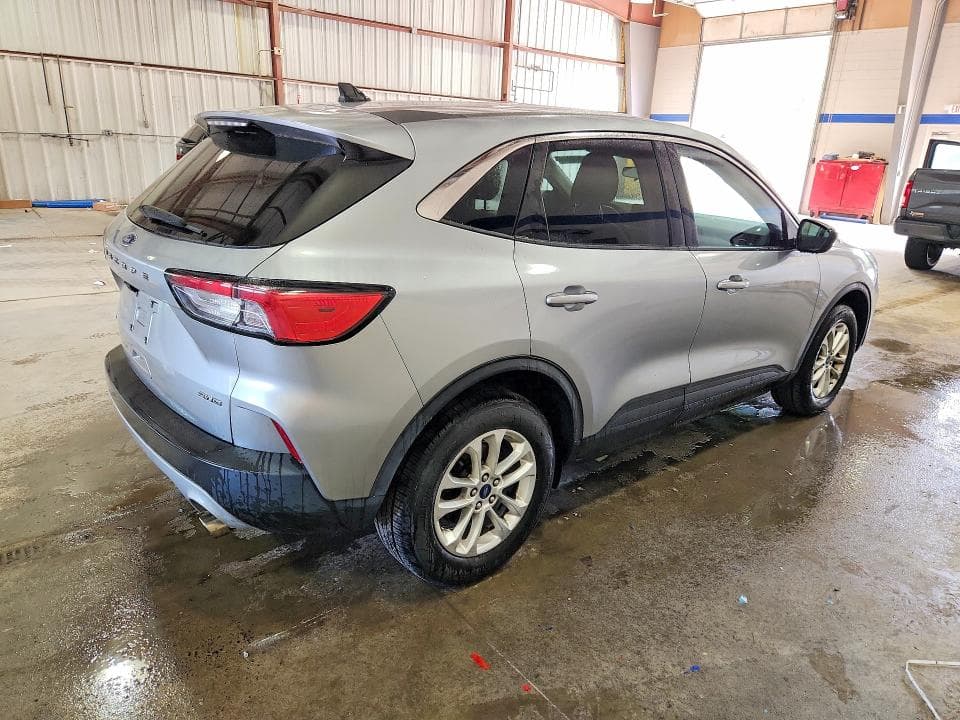 2022 FORD ESCAPE SE 3