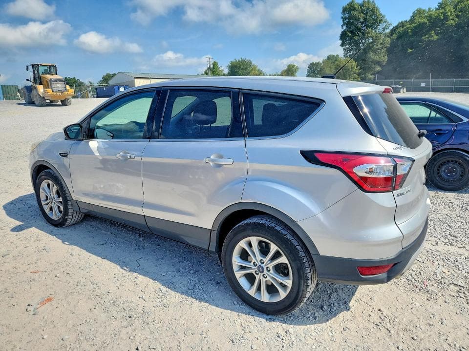 2017 FORD ESCAPE SE 2