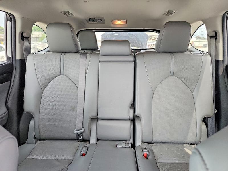 2022 TOYOTA HIGHLANDER LIMITED 10