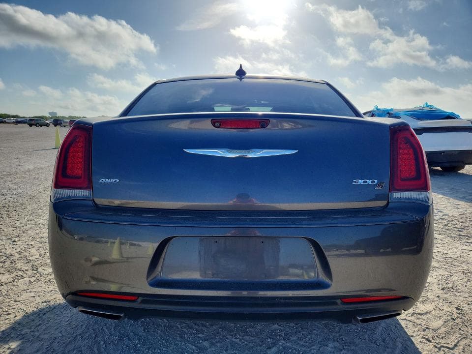 2019 CHRYSLER 300 S 6