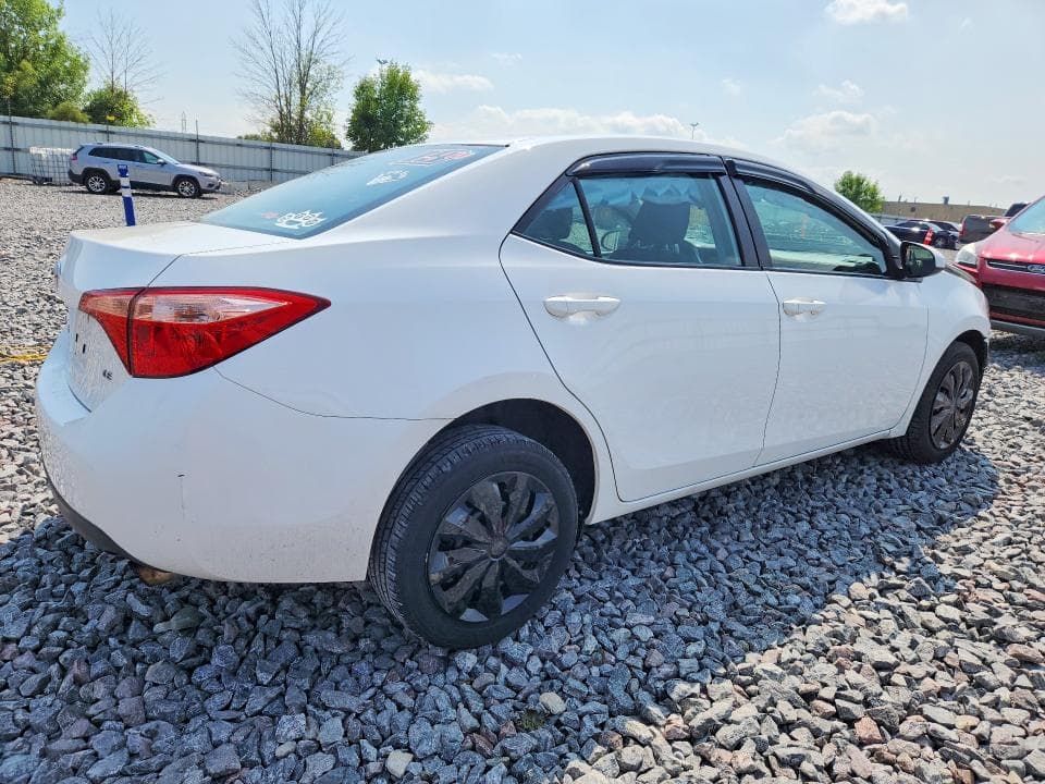 2017 TOYOTA COROLLA LE 3