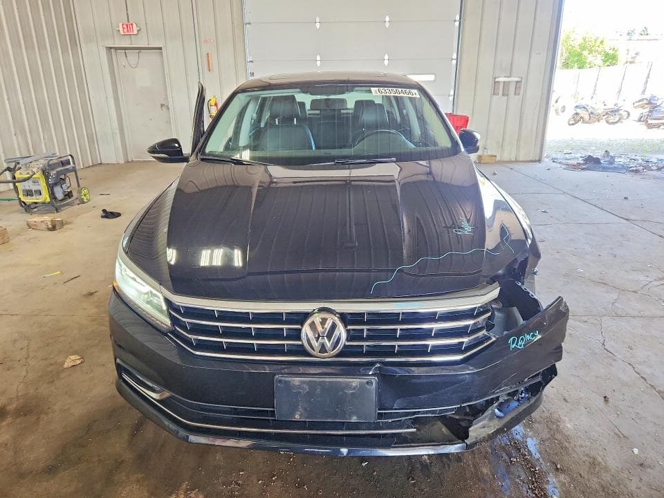 2018 VOLKSWAGEN PASSAT SE SE 5