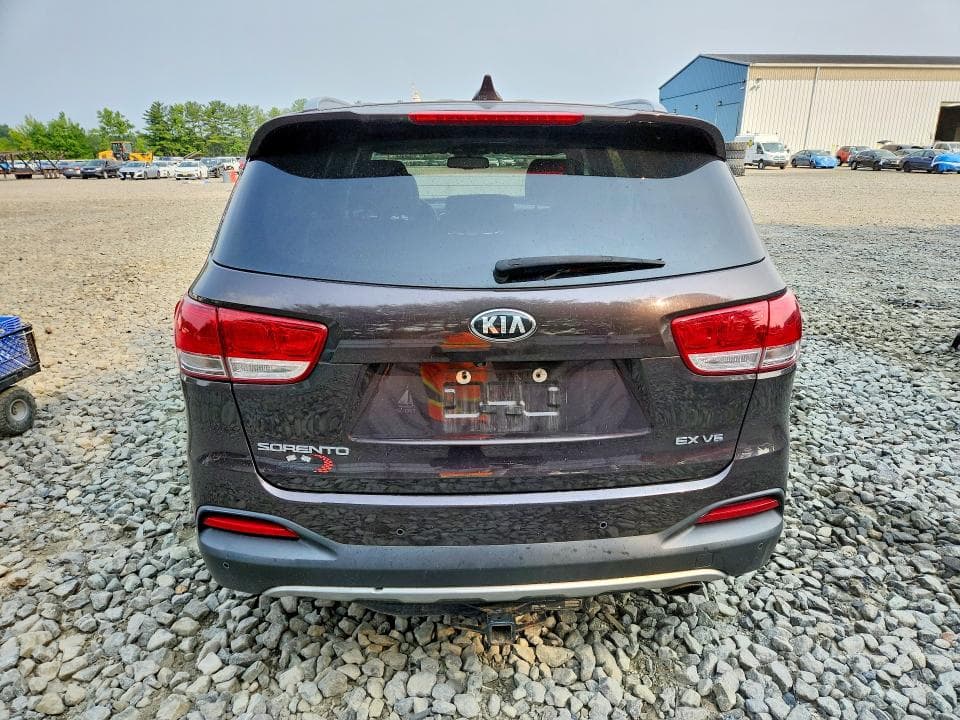 2017 KIA SORENTO EX 6