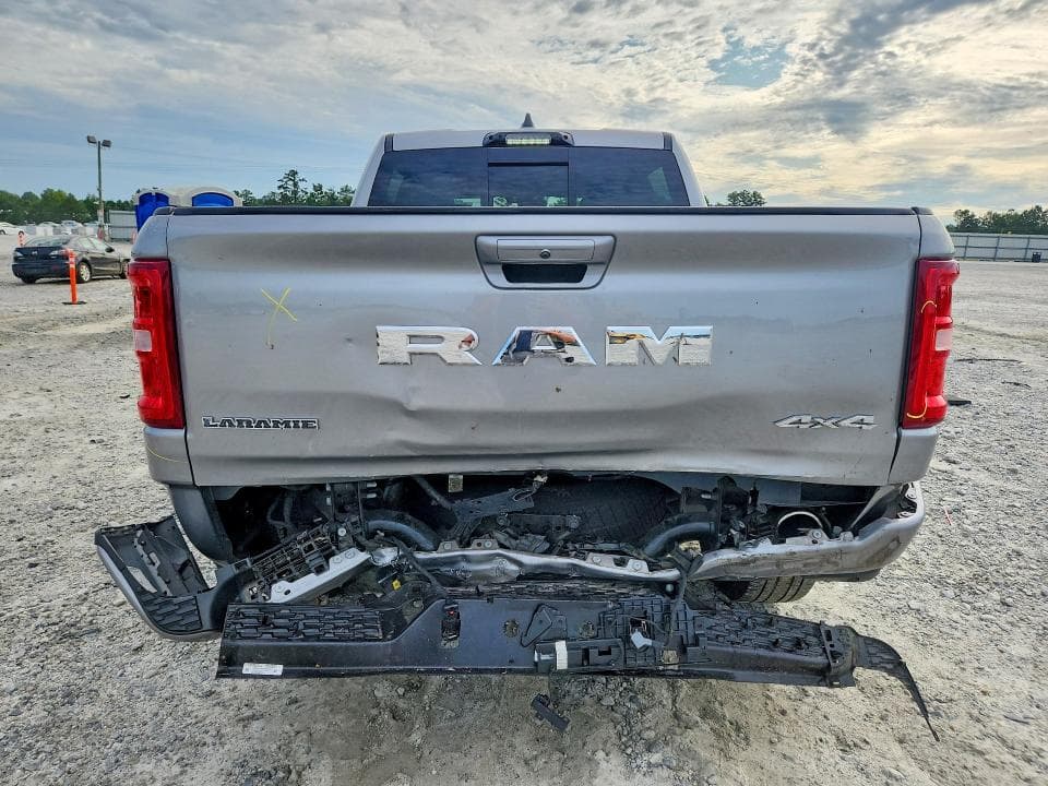 2025 RAM 1500 LARAMIE 6