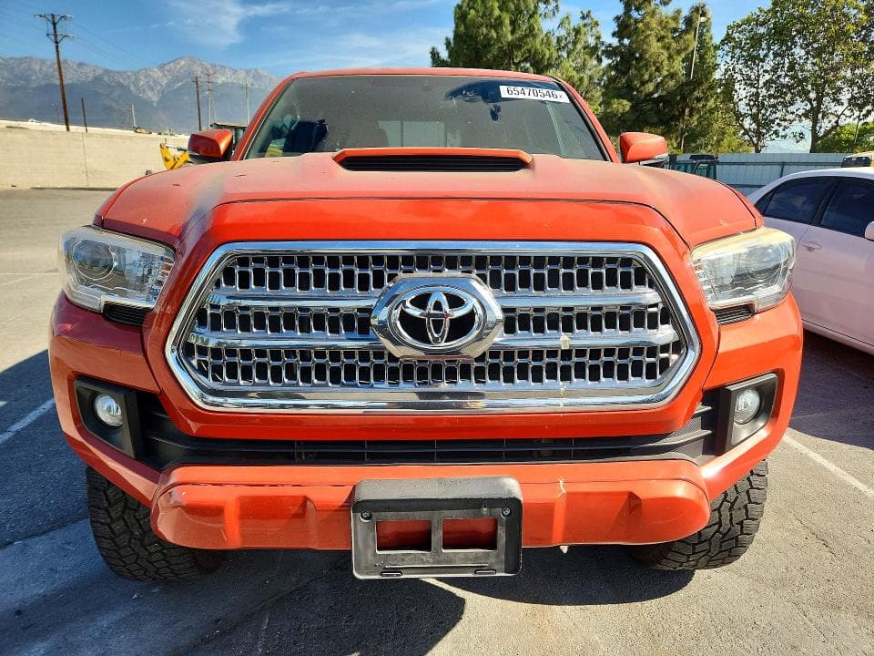 2017 TOYOTA TACOMA TRD SPORT 5