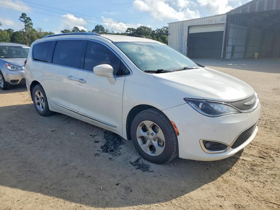 2017 CHRYSLER PACIFICA TOURING L PLUS 4