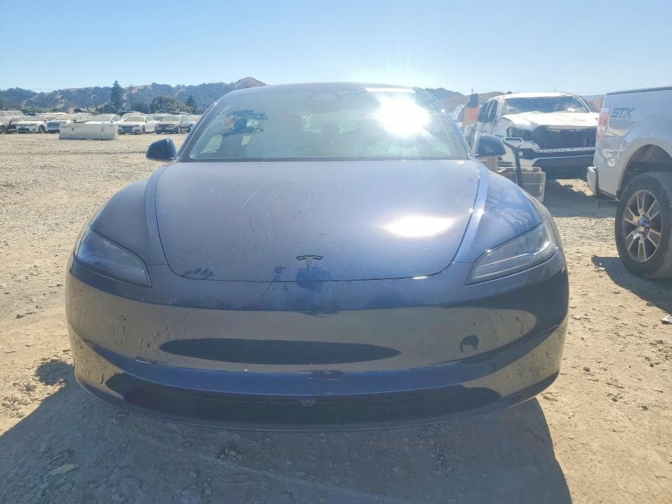 2026 TESLA MODEL 3 5