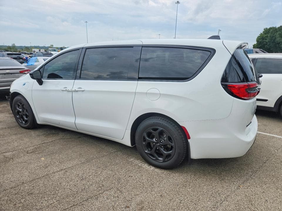 2023 CHRYSLER PACIFICA HYBRID LIMITED 2