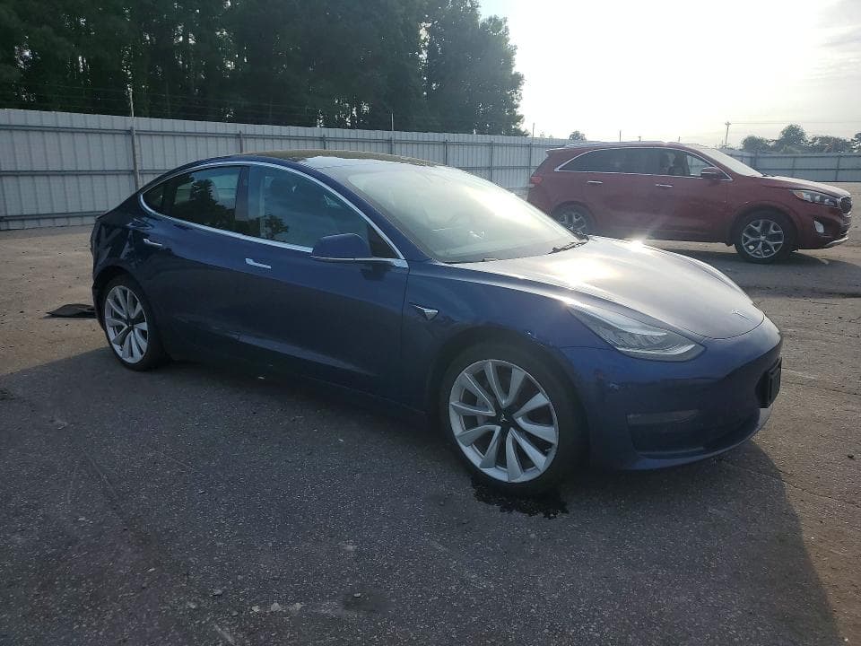 2019 TESLA MODEL 3 4