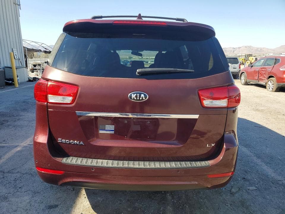 2017 KIA SEDONA LX 6