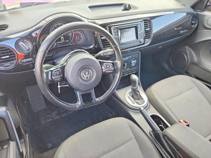 2017 VOLKSWAGEN BEETLE 1.8T 8