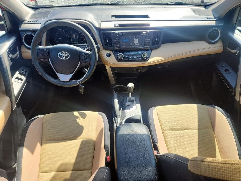 2017 TOYOTA RAV4 XLE 8