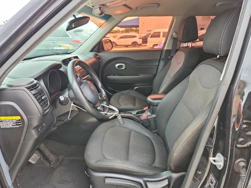 2017 KIA SOUL + 7