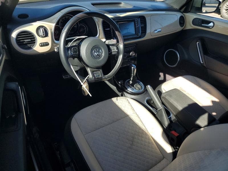 2019 VOLKSWAGEN BEETLE S 8