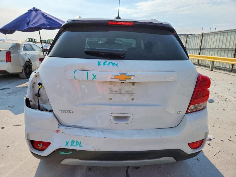 2019 CHEVROLET TRAX 1LT 6