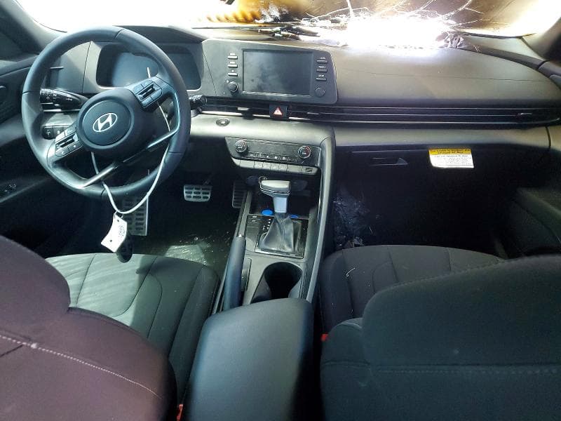 2025 HYUNDAI ELANTRA SEL SPORT 8