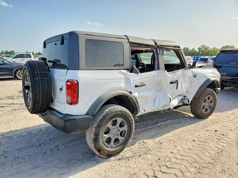 2024 FORD BRONCO BIG BEND 3