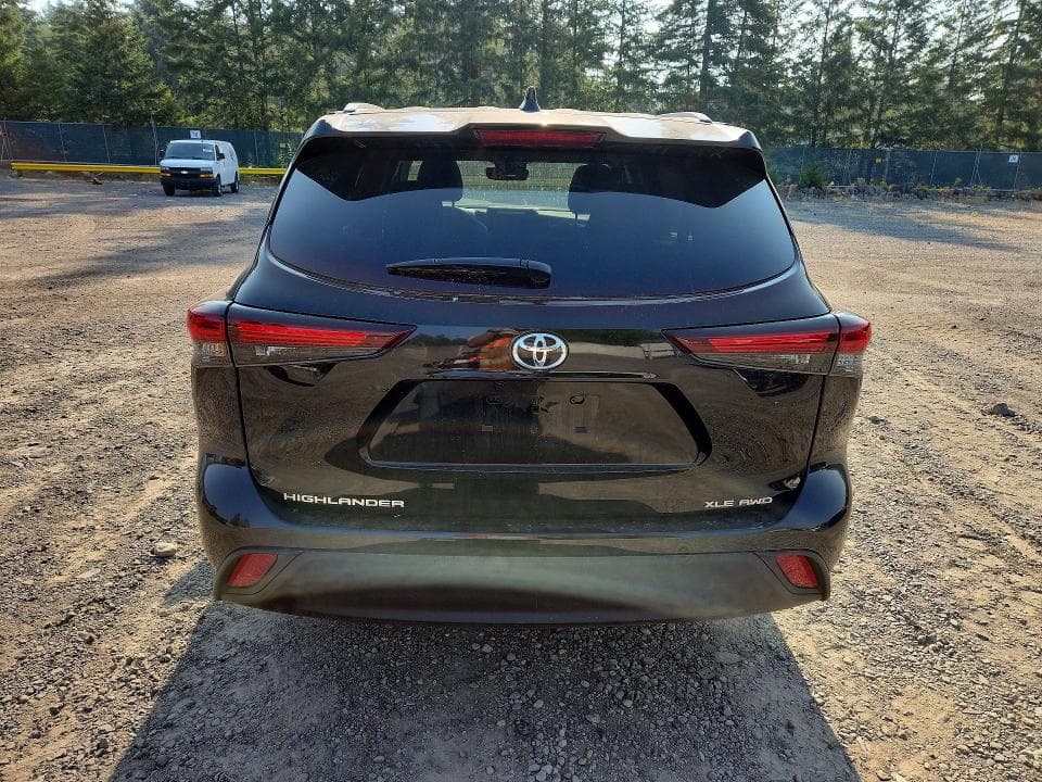 2026 TOYOTA HIGHLANDER XLE 6