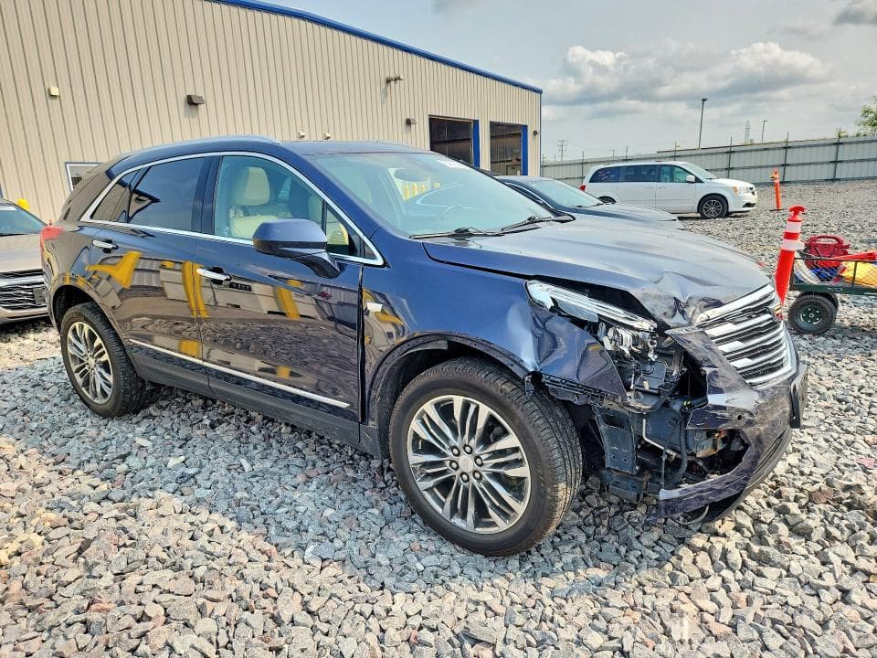 2017 CADILLAC XT5 PREMIUM LUXURY 4