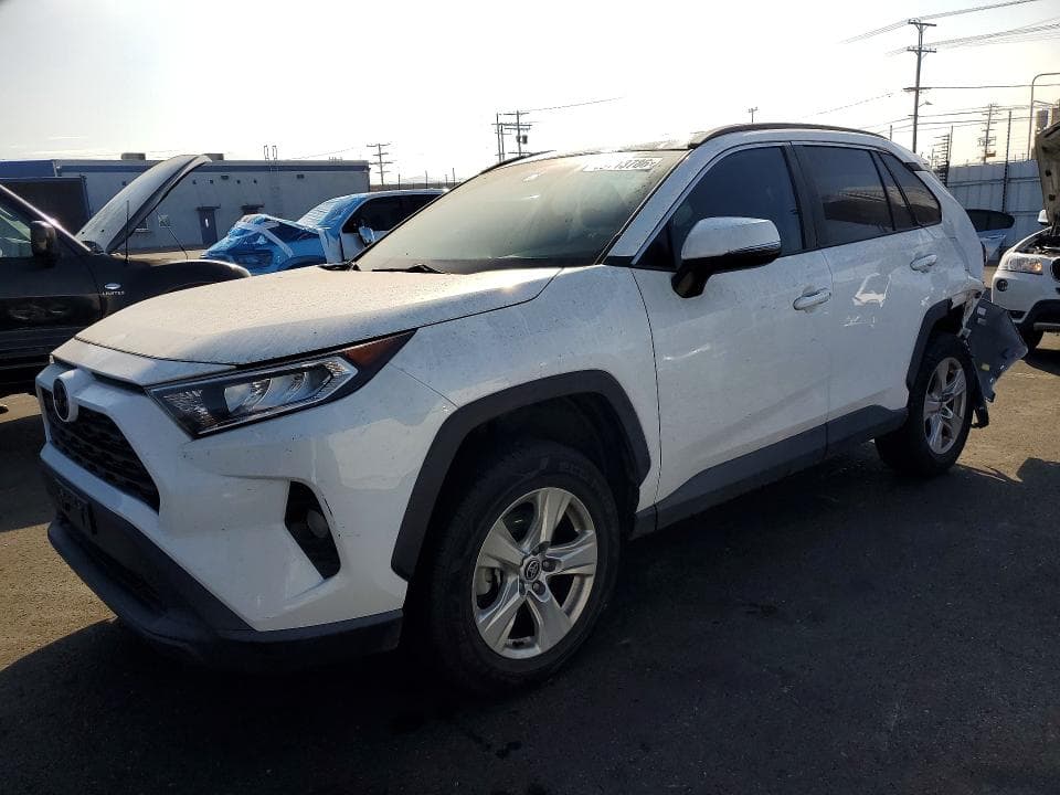 2021 TOYOTA RAV4 XLE