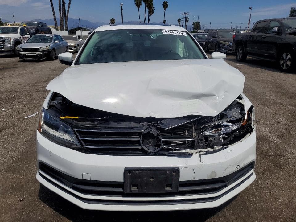 2017 VOLKSWAGEN JETTA SE 5