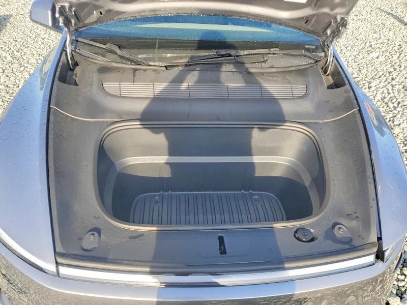 2026 TESLA MODEL Y 11