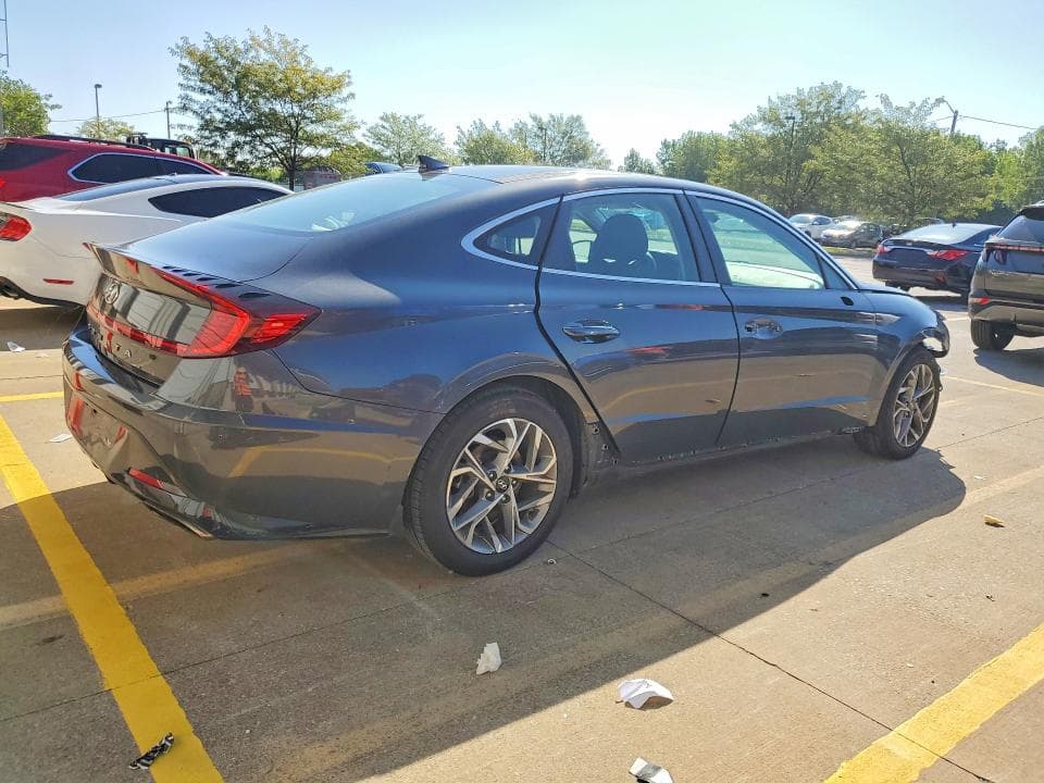 2021 HYUNDAI SONATA SEL 3
